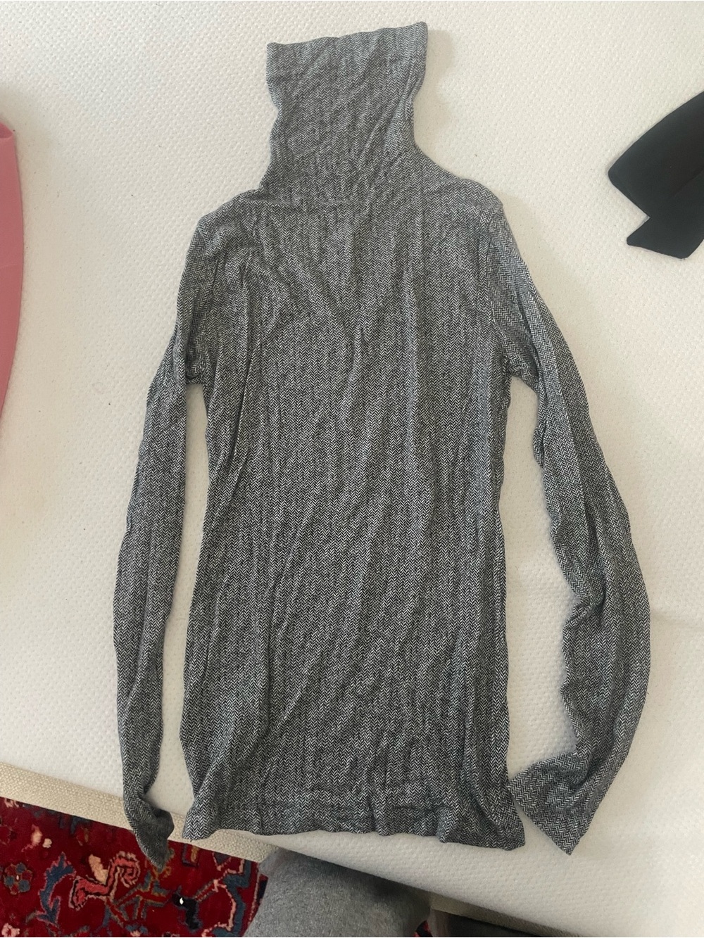 Club Monaco Lightweight Long-Sleeve Turtlenecks Top in Camel, black and white